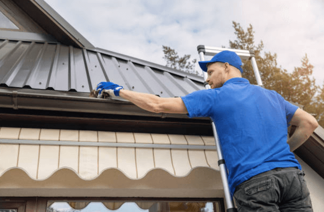 gutter cleaning waukesha